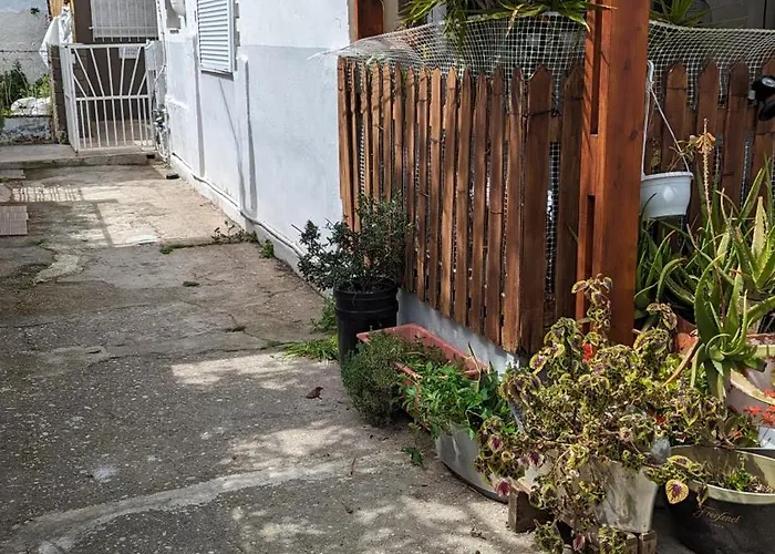 בית נופש Giannis House *